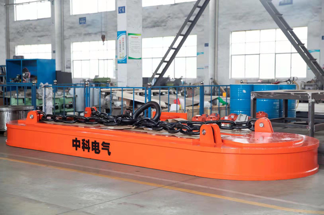 Hochbelastbarer ovaler Hebemagnet MW61 für Stahlschrott und Eisenbarren 