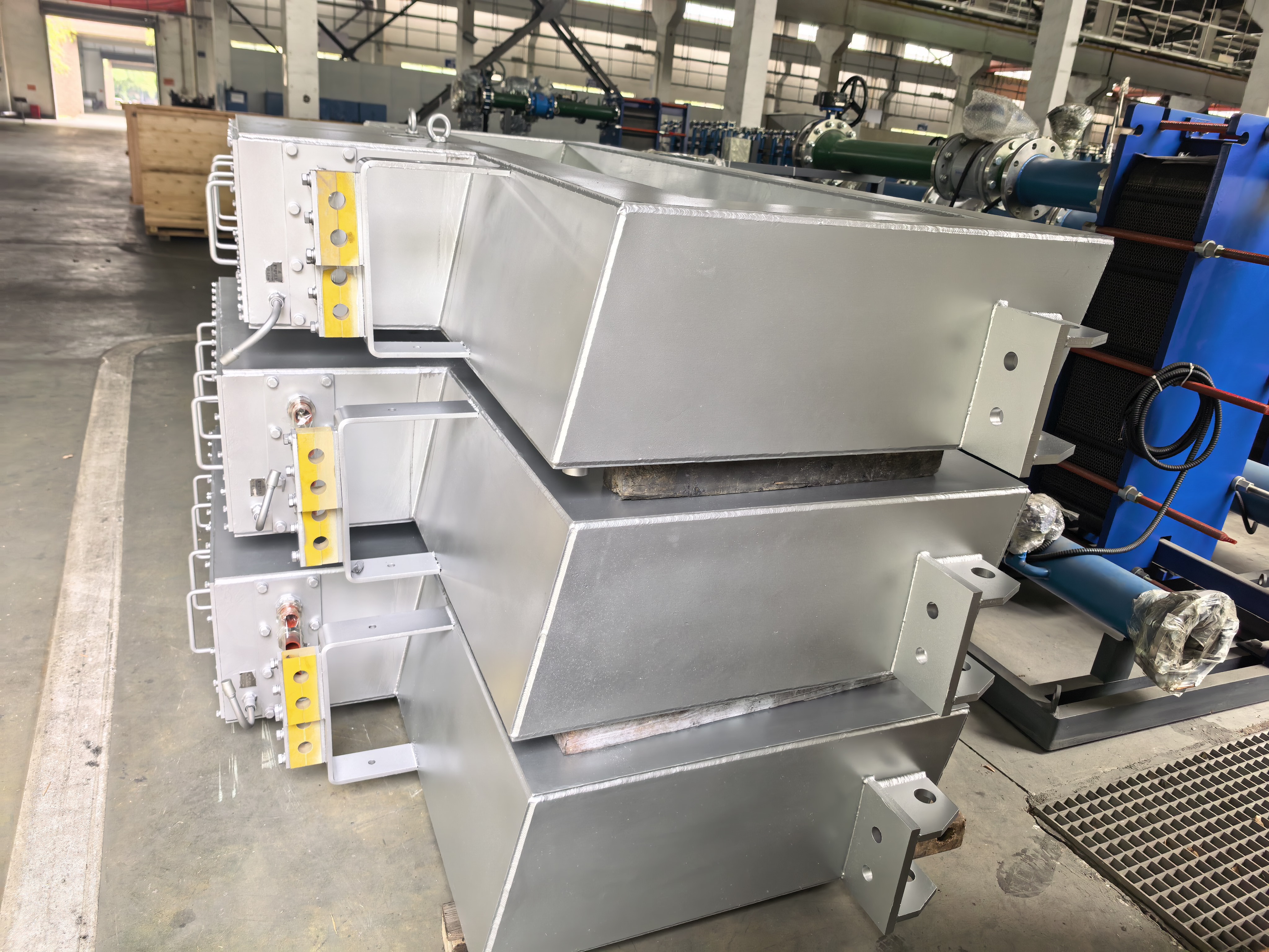 Elektromagnetische Bremse (EMBR) für Brammengießanlagen in der Stahlherstellung